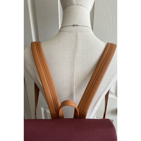 DISNEY PARKS LOUNGEFLY 2024 Food Wine Festival Backpack Mickey Pretzel Charm Fob - Picture 5 of 15